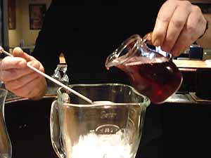 Empezamos poniendo zumo de arándanos